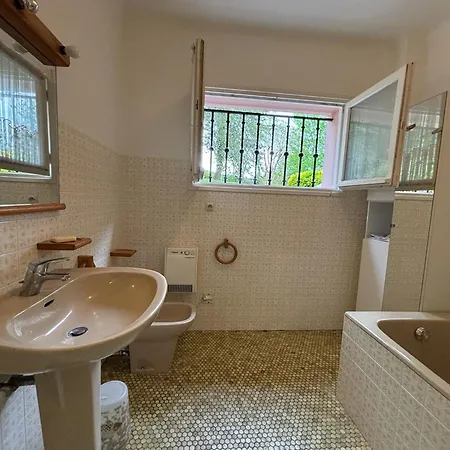 アパート Avec Jardin Et Piscine Privee A - Fr-1-239-1121 *
